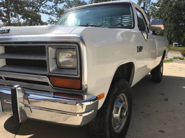 1990 Dodge Ram 2500 - photo 7