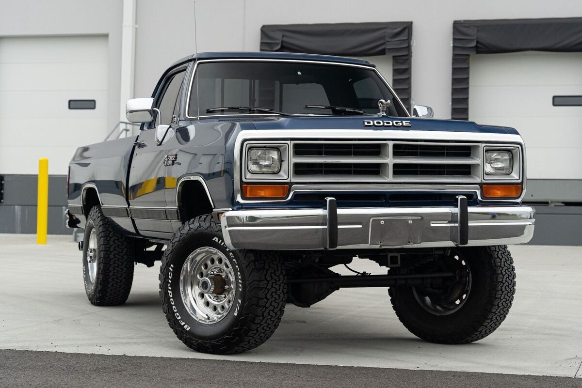1990 Dodge RAM 250 Base - photo 2