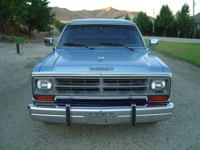 1990 Dodge Other Pickups Ram LE Shortbed Club Cab - photo 9