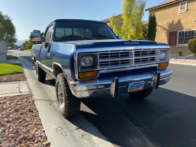 1990 Dodge Ram 2500 Base - photo 2