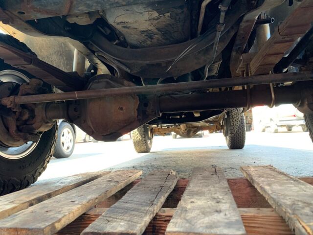 1990 Dodge Ram 2500 Base - photo 9