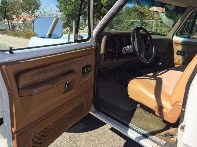 1990 Dodge Ram 2500 - photo 10