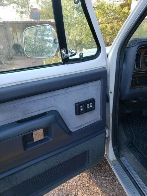 1990 Dodge Ramcharger - photo 8