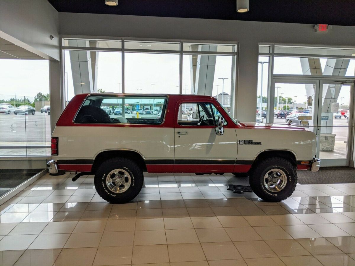 1990 Dodge Ramcharger - photo 2