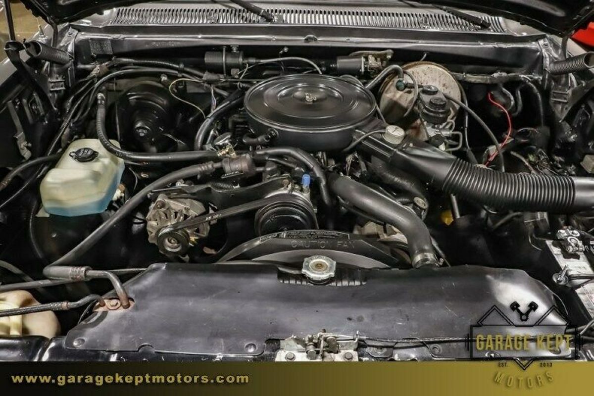 1990 Dodge Ramcharger AW-100 - photo 11