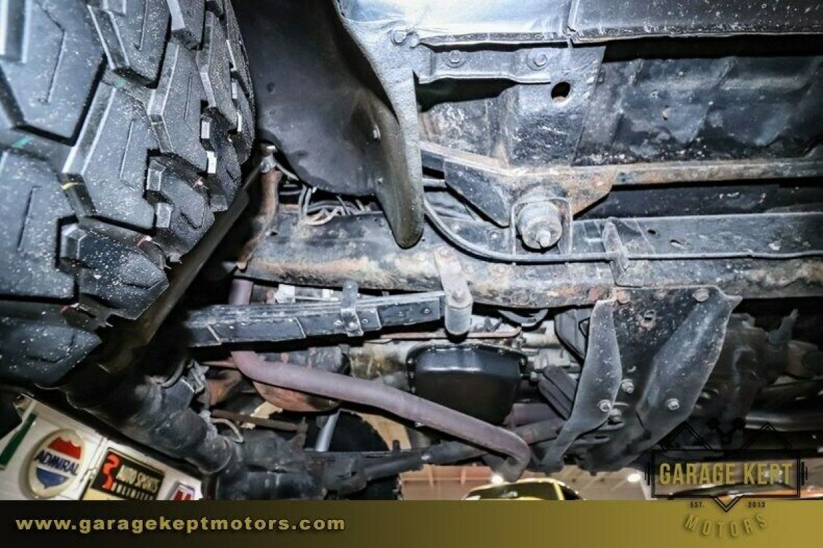 1990 Dodge Ramcharger AW-150 - photo 12