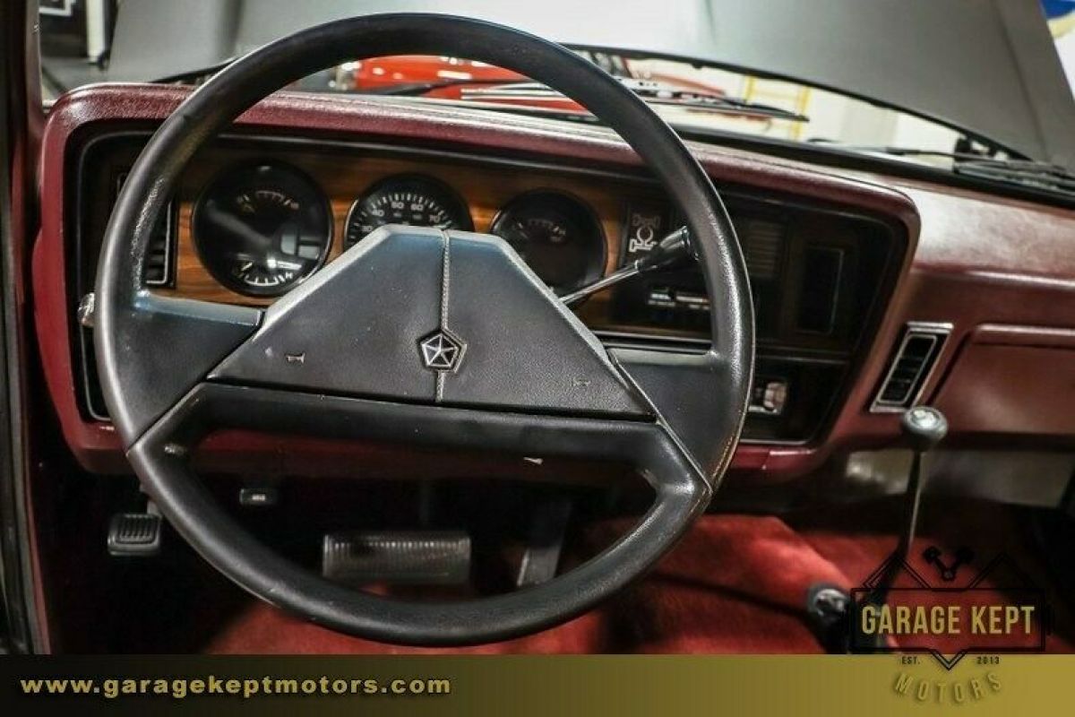1990 Dodge Ramcharger AW-150 - photo 9
