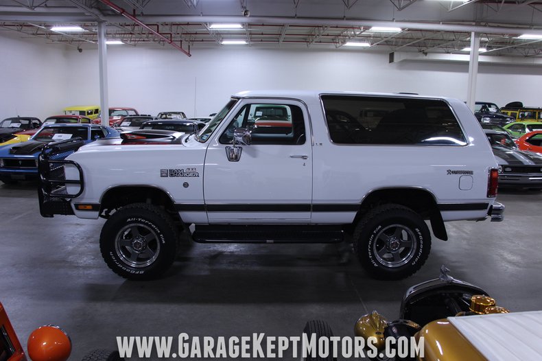 1990 Dodge Ramcharger LE - photo 4