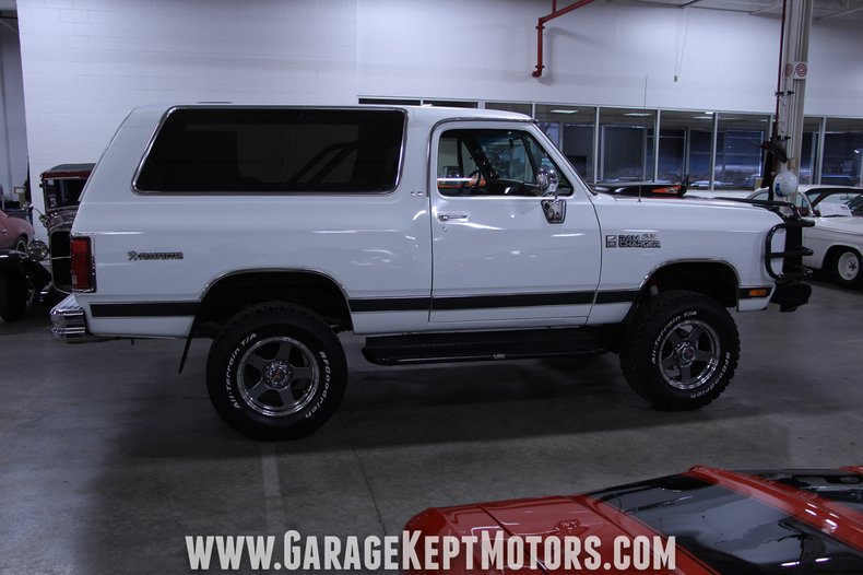 1990 Dodge Ramcharger LE - photo 8