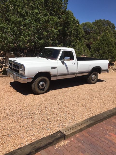 1990 Dodge Ram 2500 LE