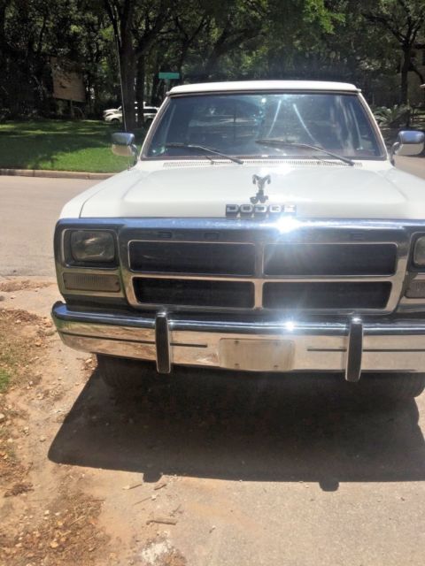 1990 Dodge Ram 2500 LE - photo 6