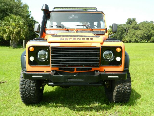 1990 Land Rover Defender 110 Piockup - photo 2