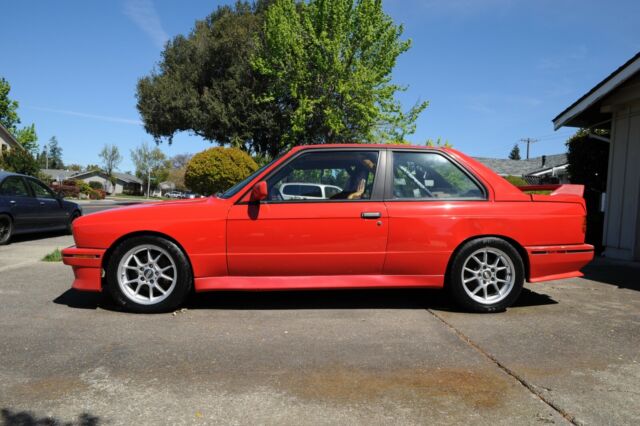 1990 BMW M3 - photo 2