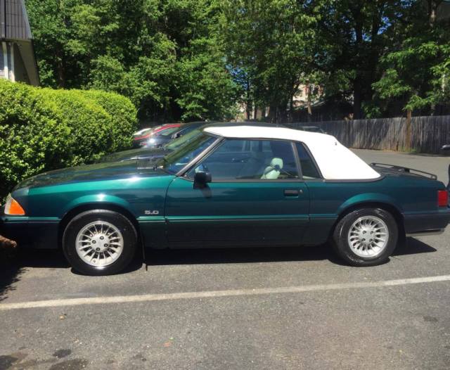 1990 Ford Mustang LX - photo 2