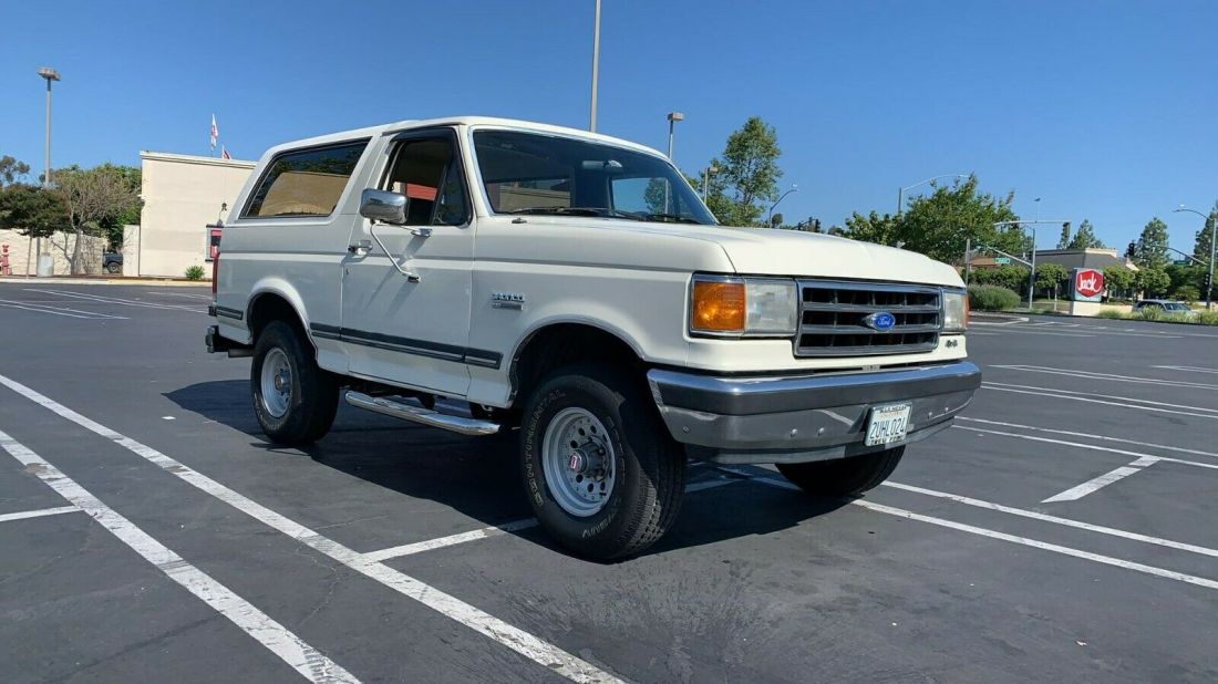 1990 Ford Bronco, 302, a ONE OWNER truck from SOUTHERN CALIFORNIA - SURVIVOR!!!! 1990 Ford Bronco XLT Lariat