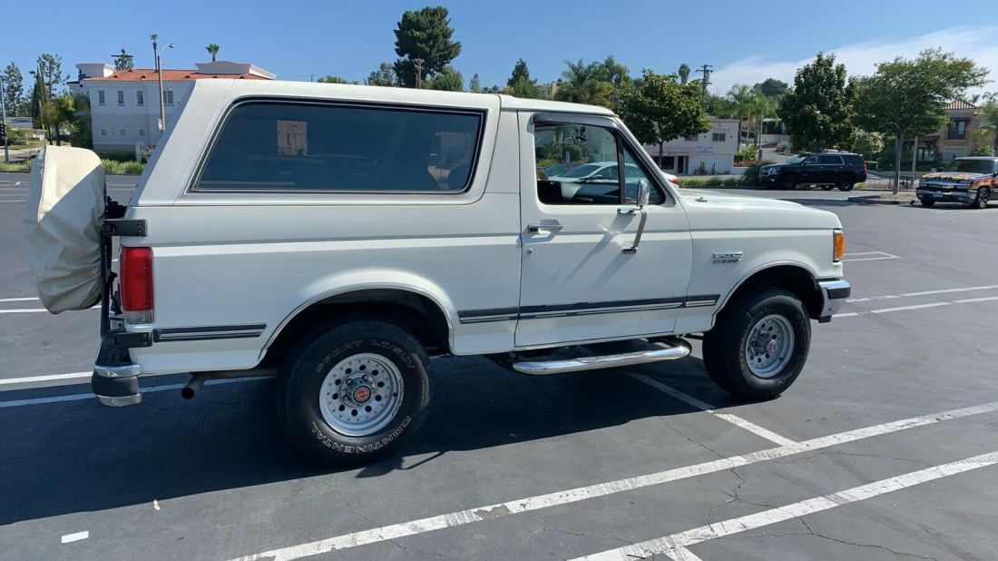 1990 Ford Bronco XLT Lariat - photo 2