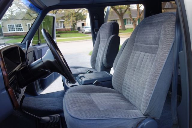 1990 Ford Bronco limited - photo 11