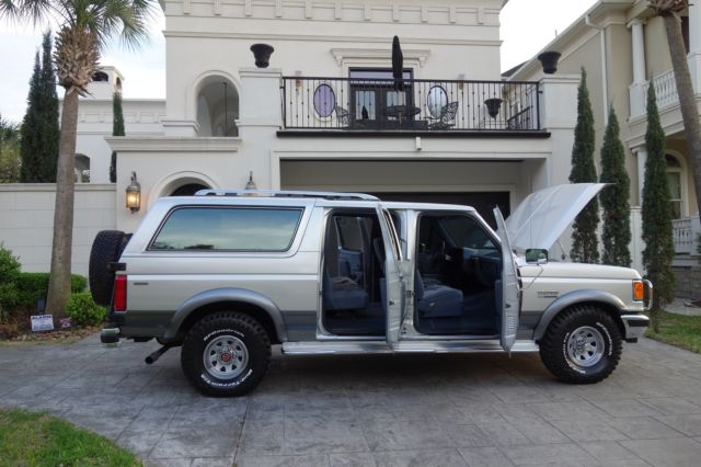 1990 Ford Bronco limited - photo 9