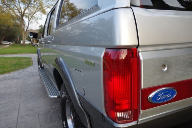1990 Ford Bronco limited - photo 6