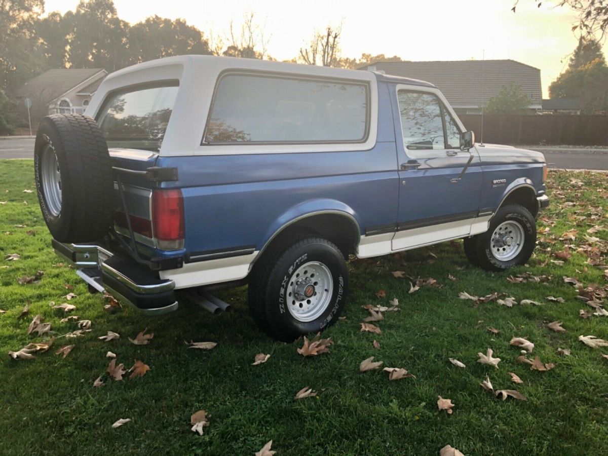 1990 Ford Bronco XLT - photo 2