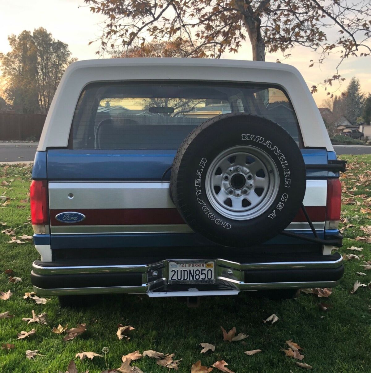 1990 Ford Bronco XLT - photo 3
