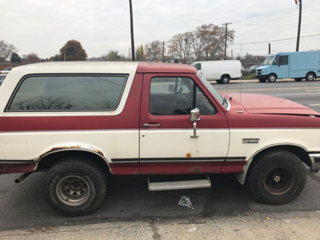 1990 Ford Bronco XLT - photo 2