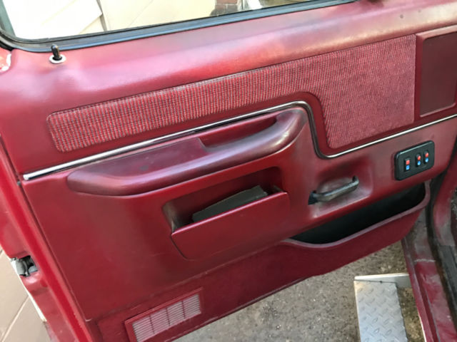 1990 Ford Bronco XLT - photo 8