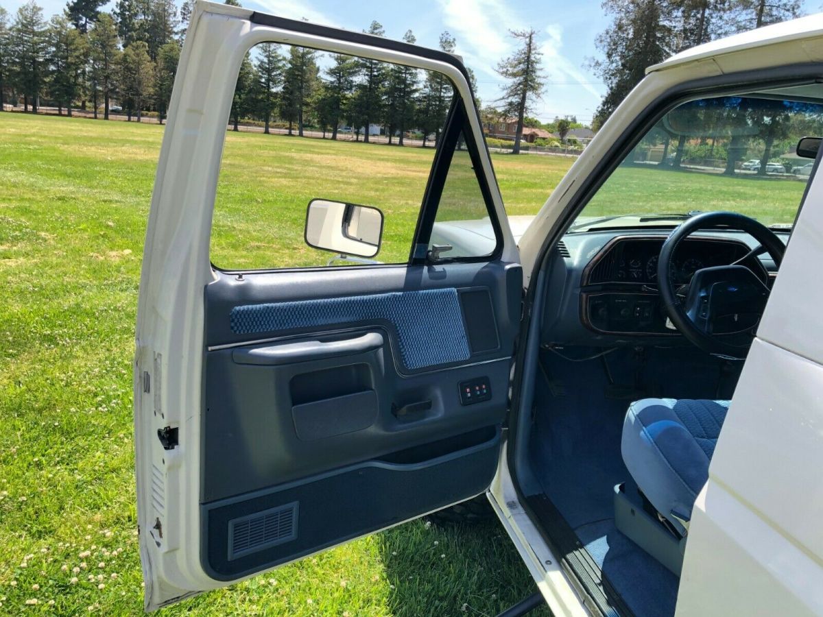 1990 Ford Bronco XLT - photo 11
