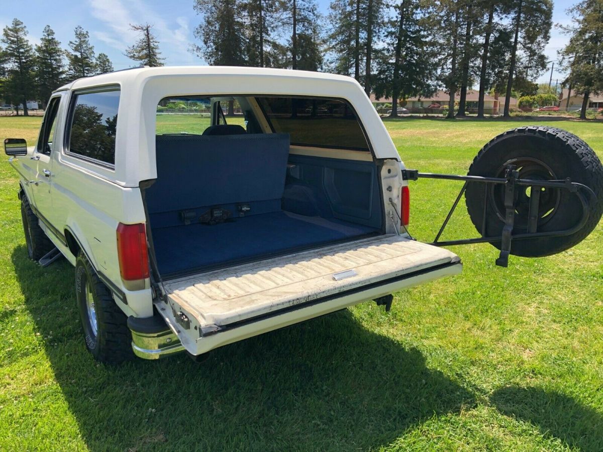 1990 Ford Bronco XLT - photo 6