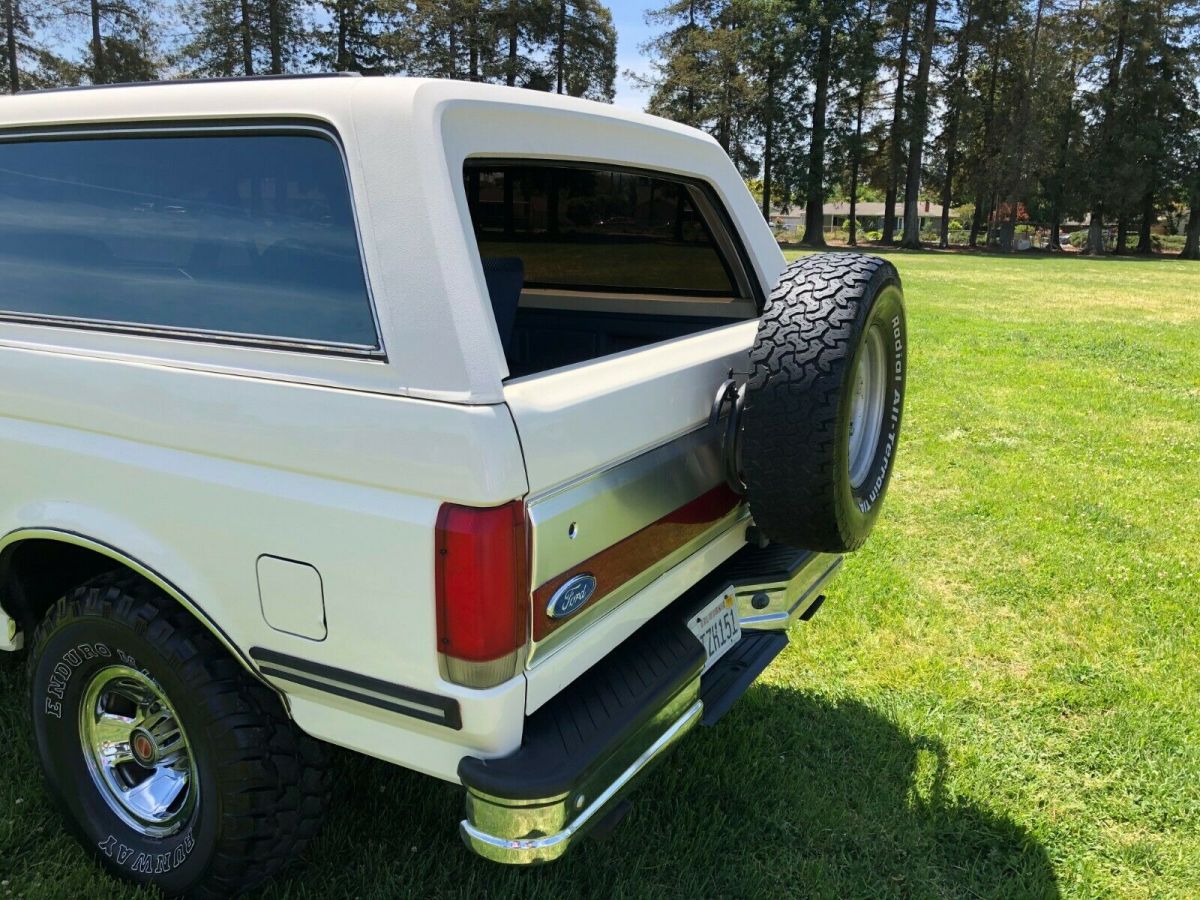 1990 Ford Bronco XLT - photo 9