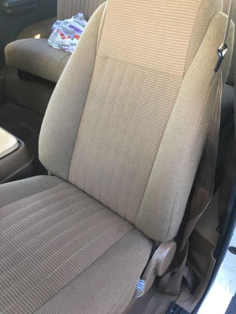 1990 Ford Bronco Custom - photo 12