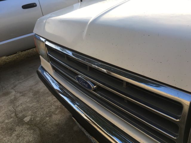 1990 Ford Bronco Custom - photo 4