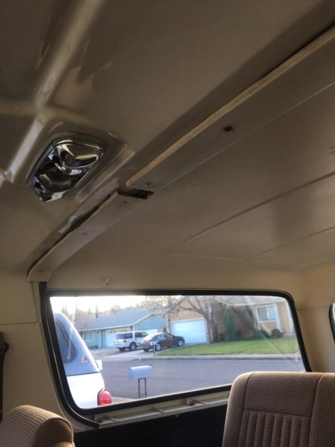 1990 Ford Bronco Custom - photo 8