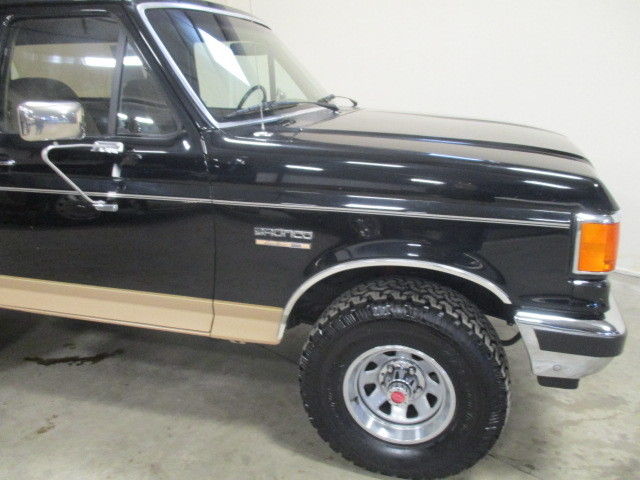 1990 Ford Bronco Eddie Bauer Sport Utility 2-Door - photo 7