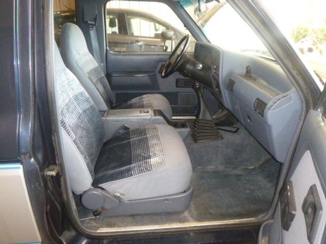 1990 Ford Bronco XLT 4WD - photo 10