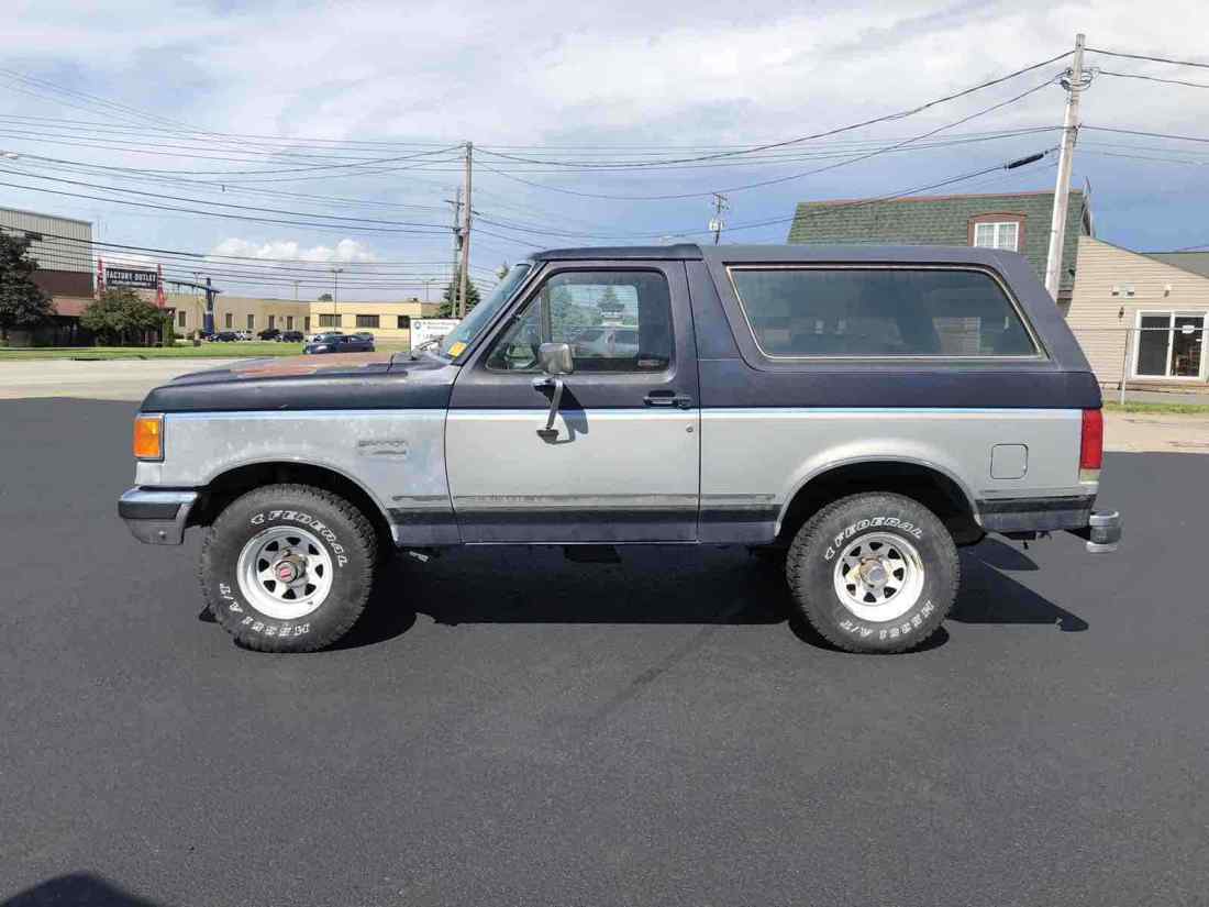 1990 Ford Bronco U100 - photo 2