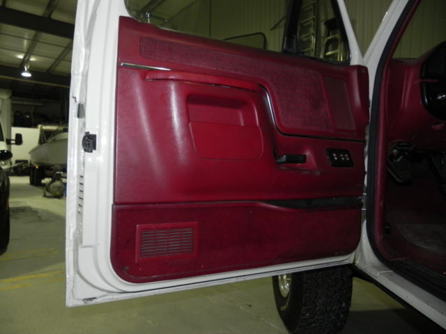 1990 Ford Bronco XLT - photo 11