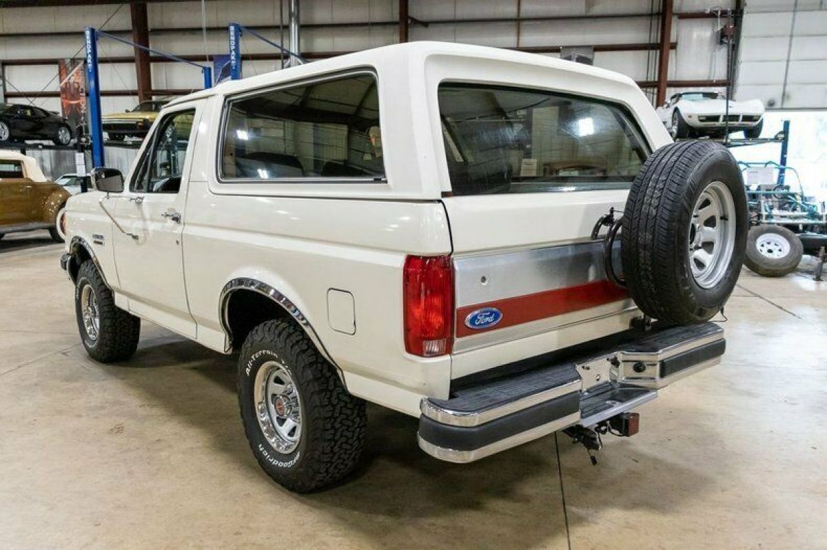 1990 Ford Bronco XLT - photo 3