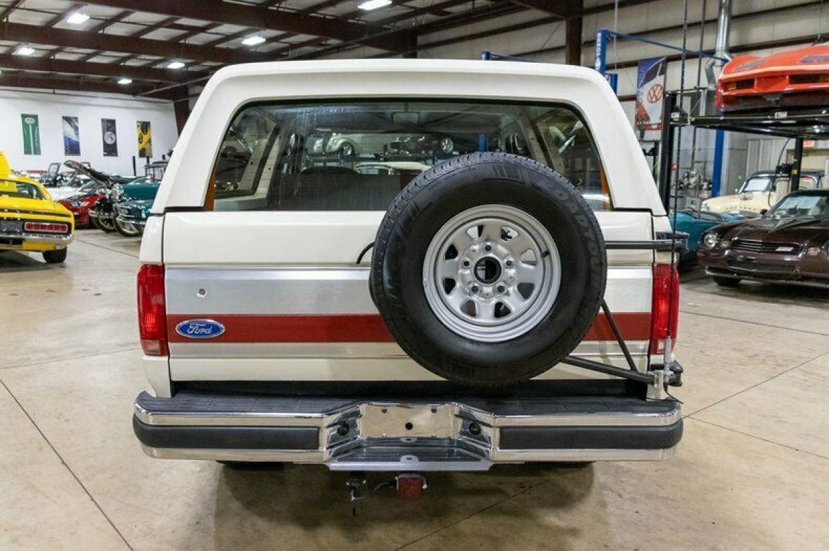 1990 Ford Bronco XLT - photo 4