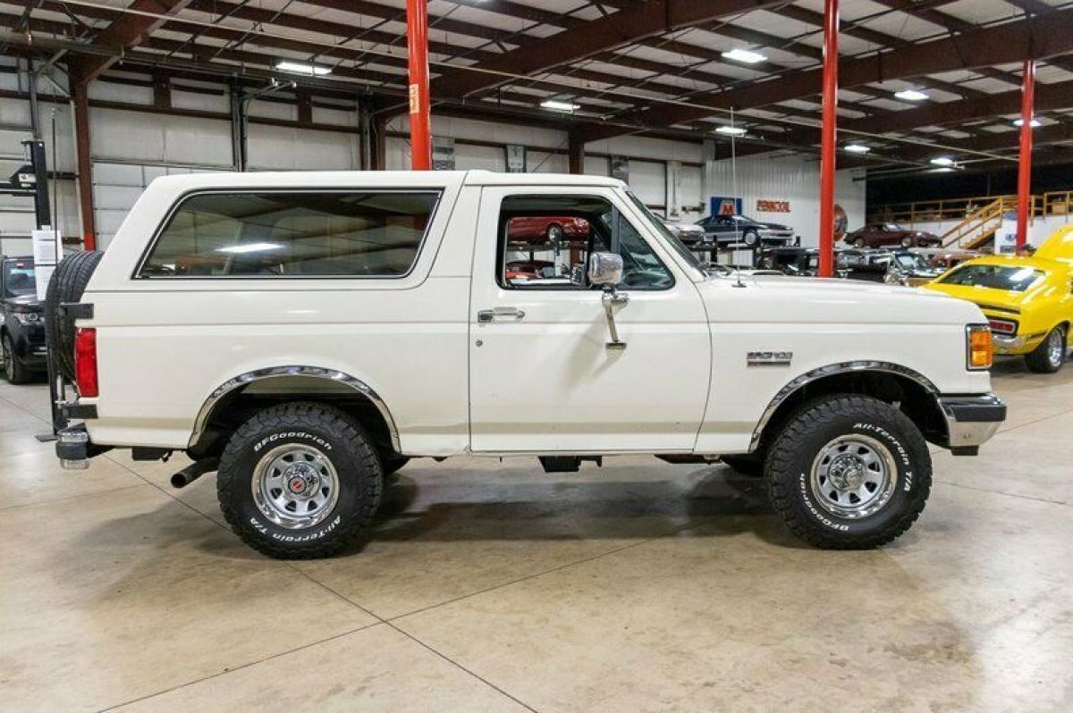 1990 Ford Bronco XLT - photo 6