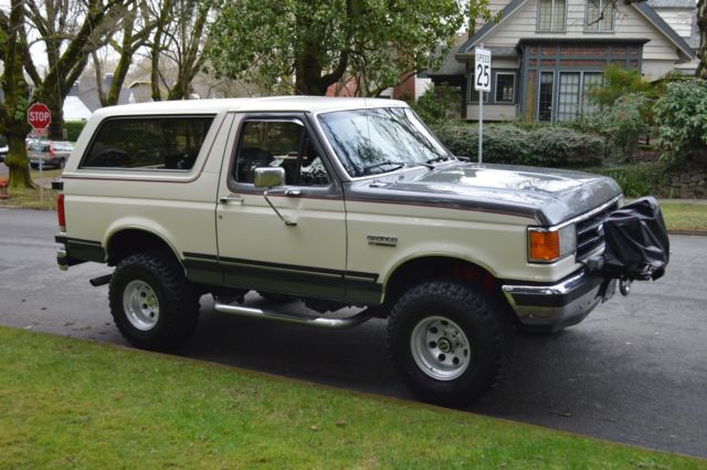 1990 Ford Bronco 96k MILES ~ XLT ~ 4X4 - photo 11