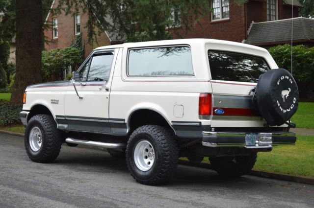 1990 Ford Bronco 96k MILES ~ XLT ~ 4X4 - photo 5