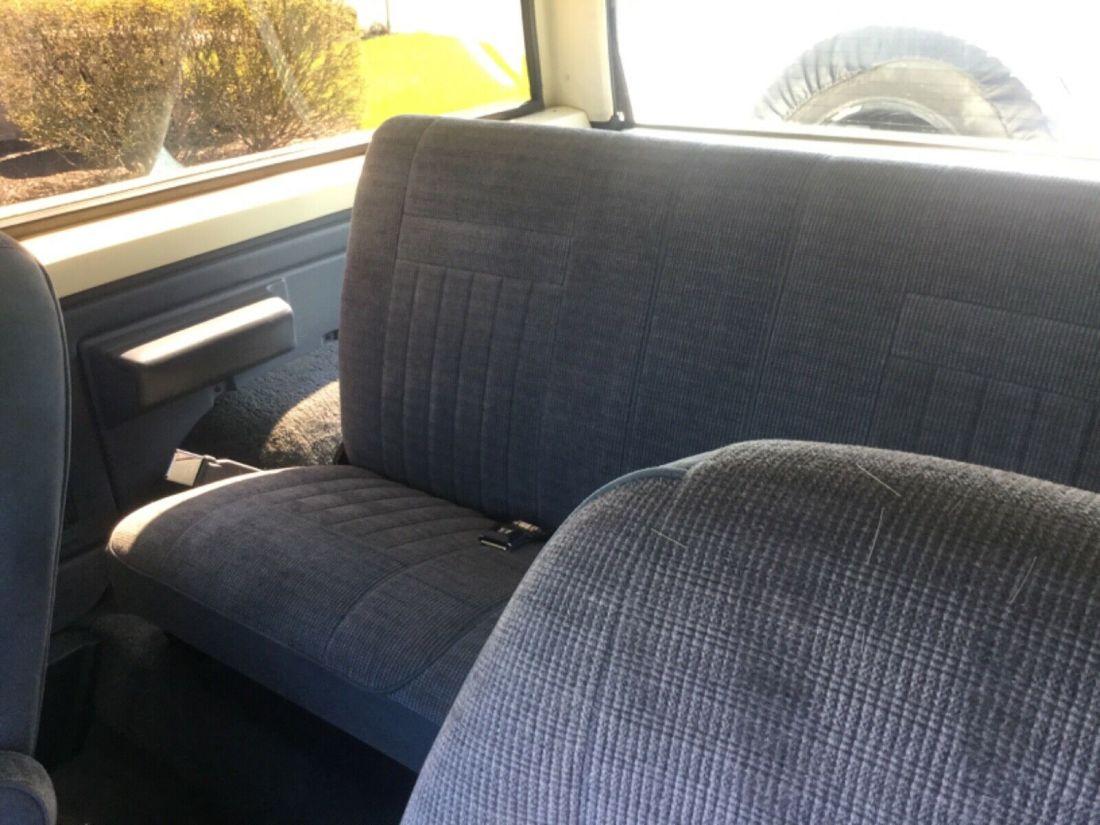 1990 Ford Bronco XLT - photo 10