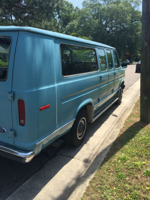 1990 Ford E-Series Van - photo 3
