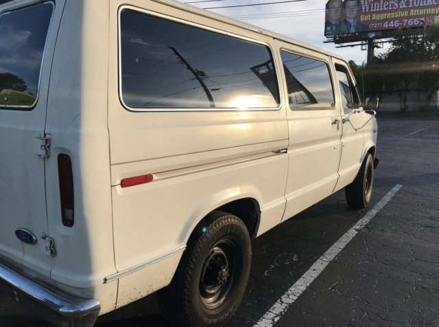 1990 Ford E-Series Van - photo 4