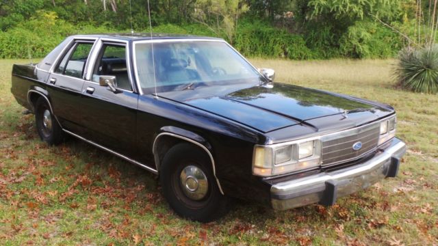 1990 FORD CROWN VICTORIA POLICE PACKAGE CAR, FBI. MEN IN BLACK, POLICE CAR 1990 Ford Crown Victoria POLICE