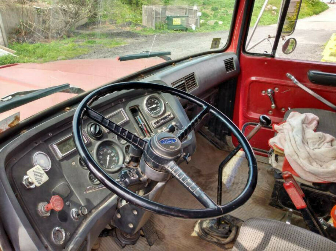 1990 Ford LN8000 - photo 6
