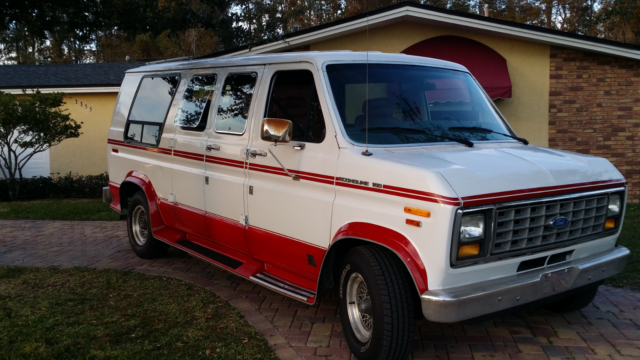 1990 Ford E-Series Van Custom Standard Cargo Van 2-Door - photo 2