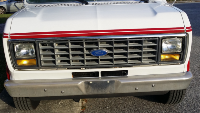1990 Ford E-Series Van Custom Standard Cargo Van 2-Door - photo 3