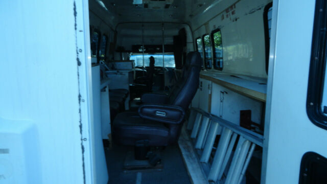 1990 Ford E-Series Van - photo 10